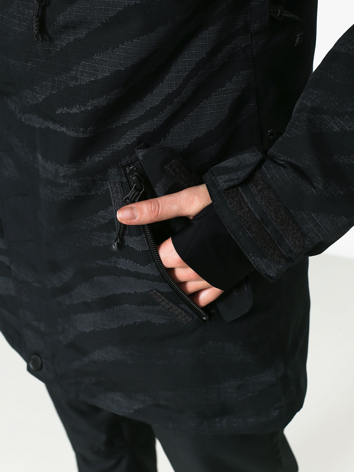 Womens Volcom Kuma Snowboard jacket (bkb)