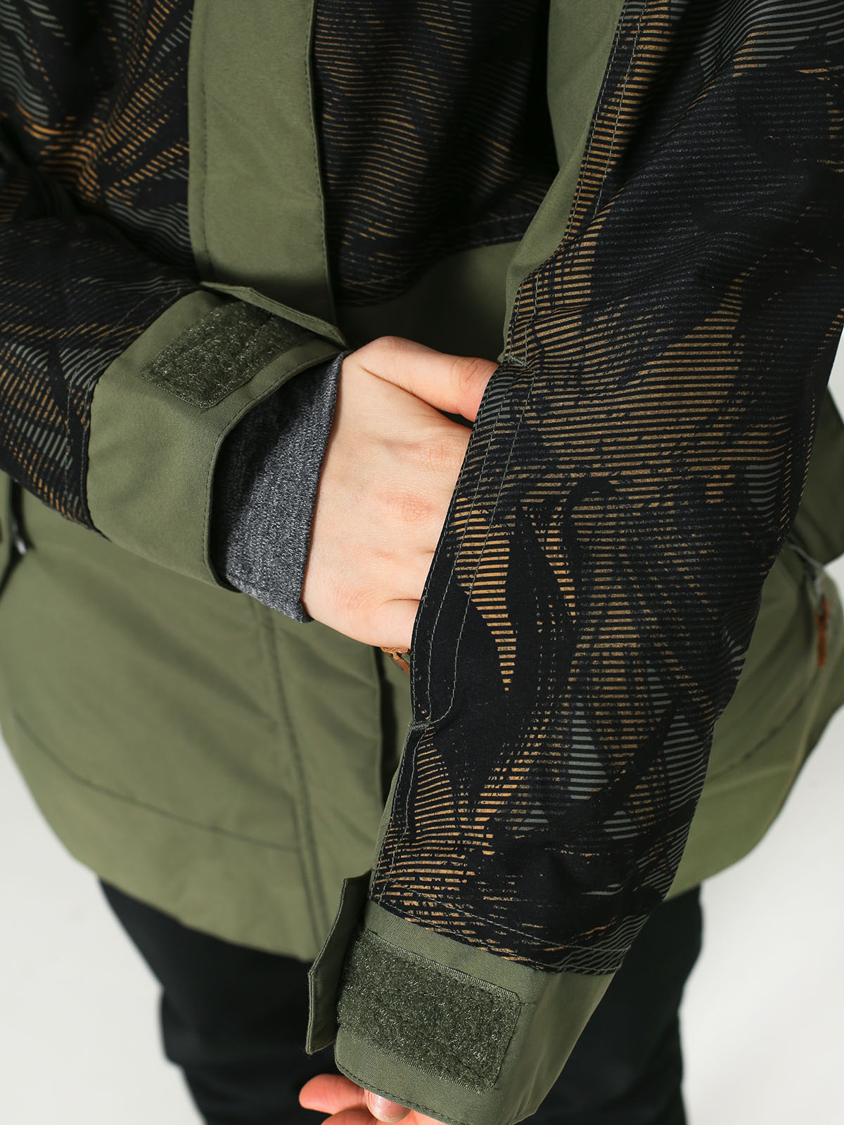 Womens Roxy Tribe Snowboard jacket (swell flowers)