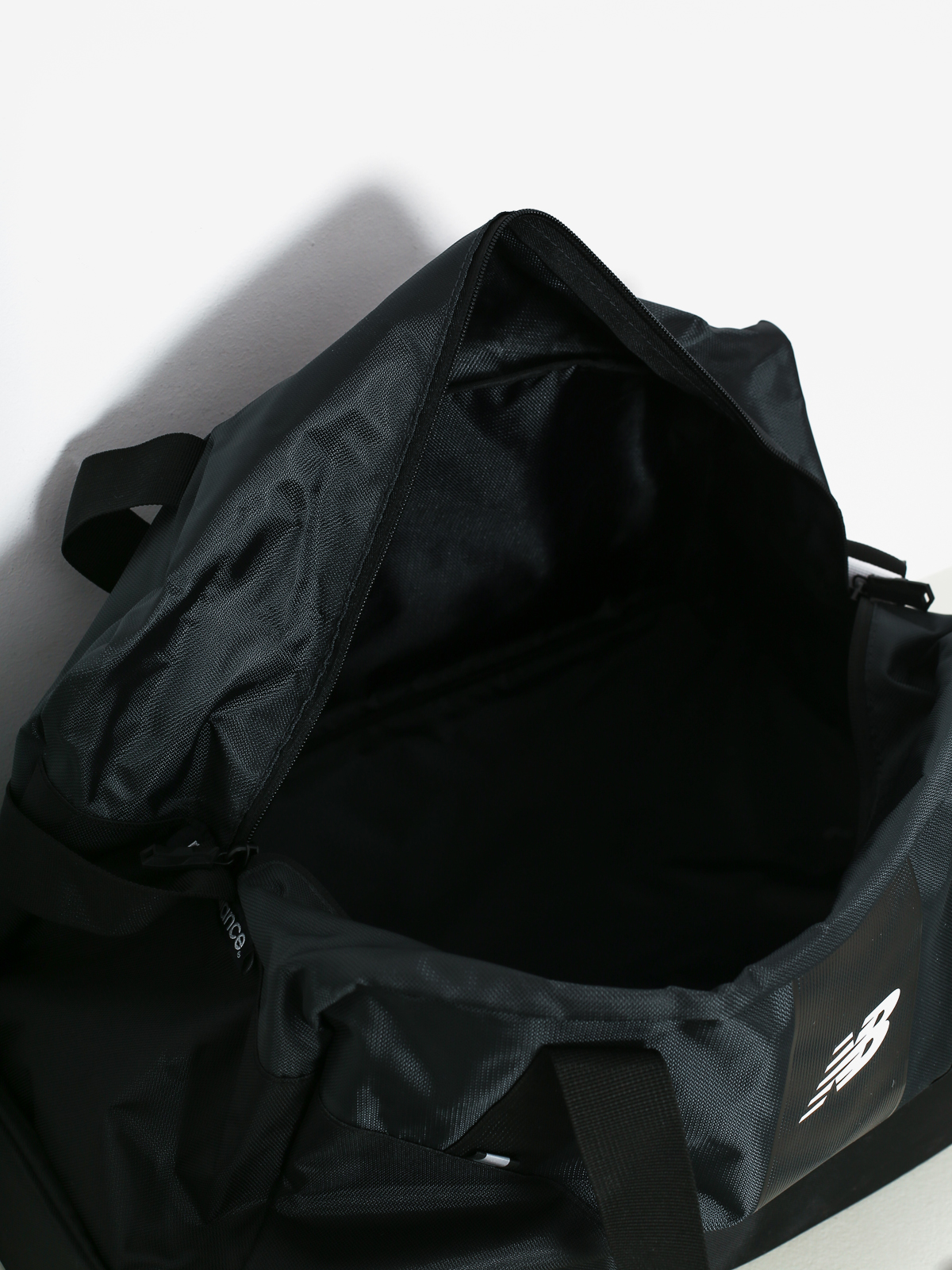 new balance holdall