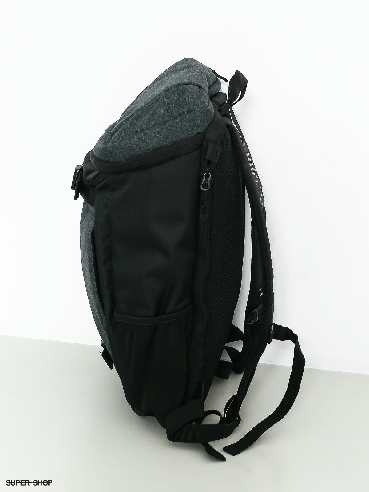 Rvca voyage skate discount backpack