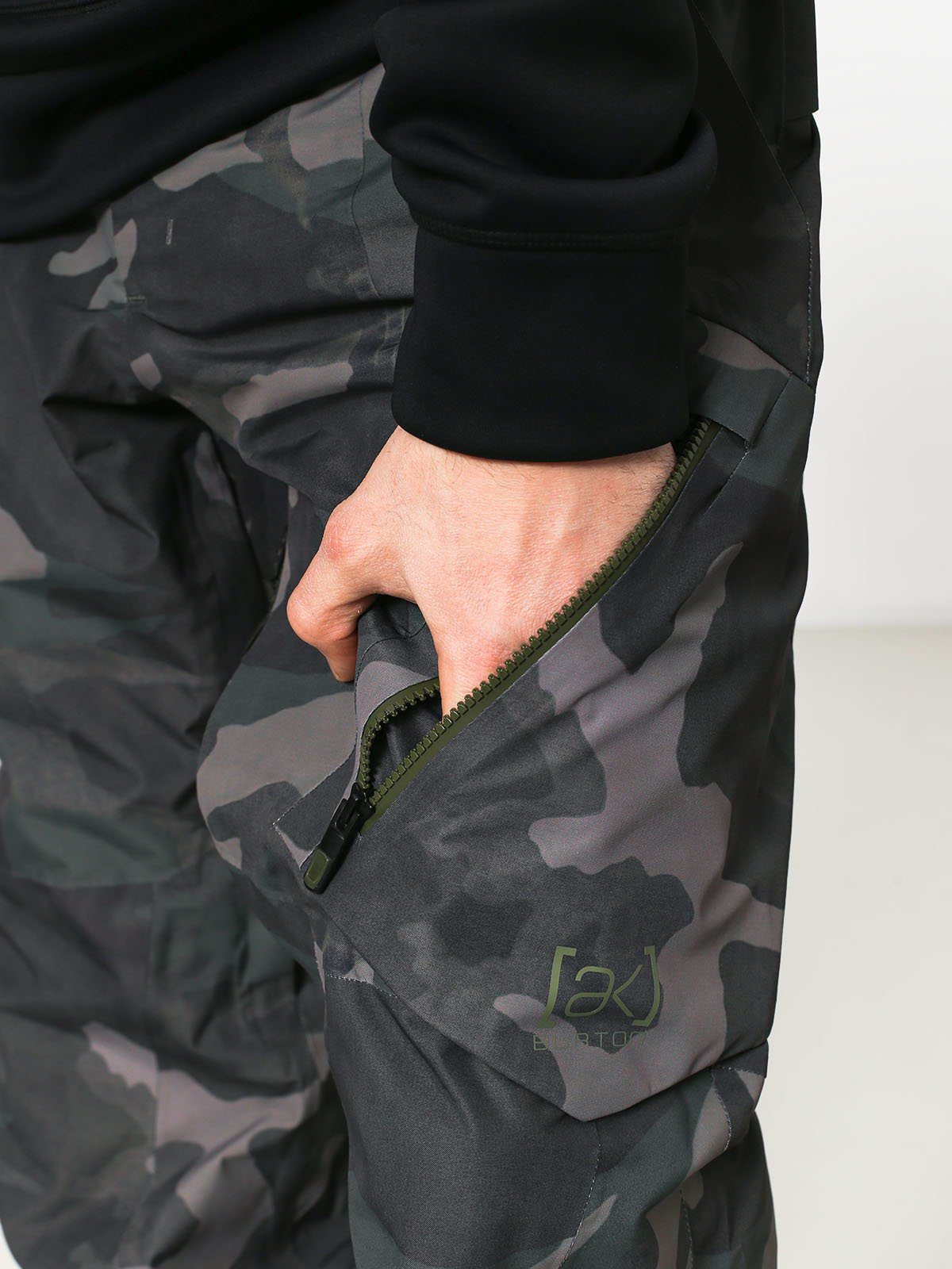 Mens Burton Snowboard pants Ak Gore Cyclic (wormwood camo)