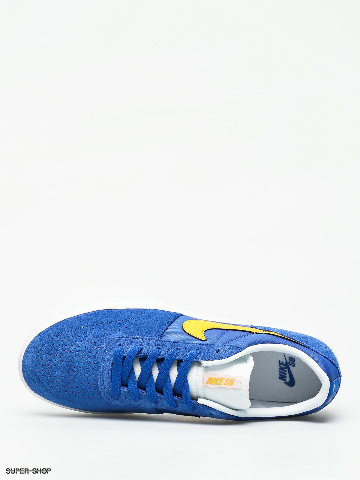 Nike sb team store classic trainers in yellow