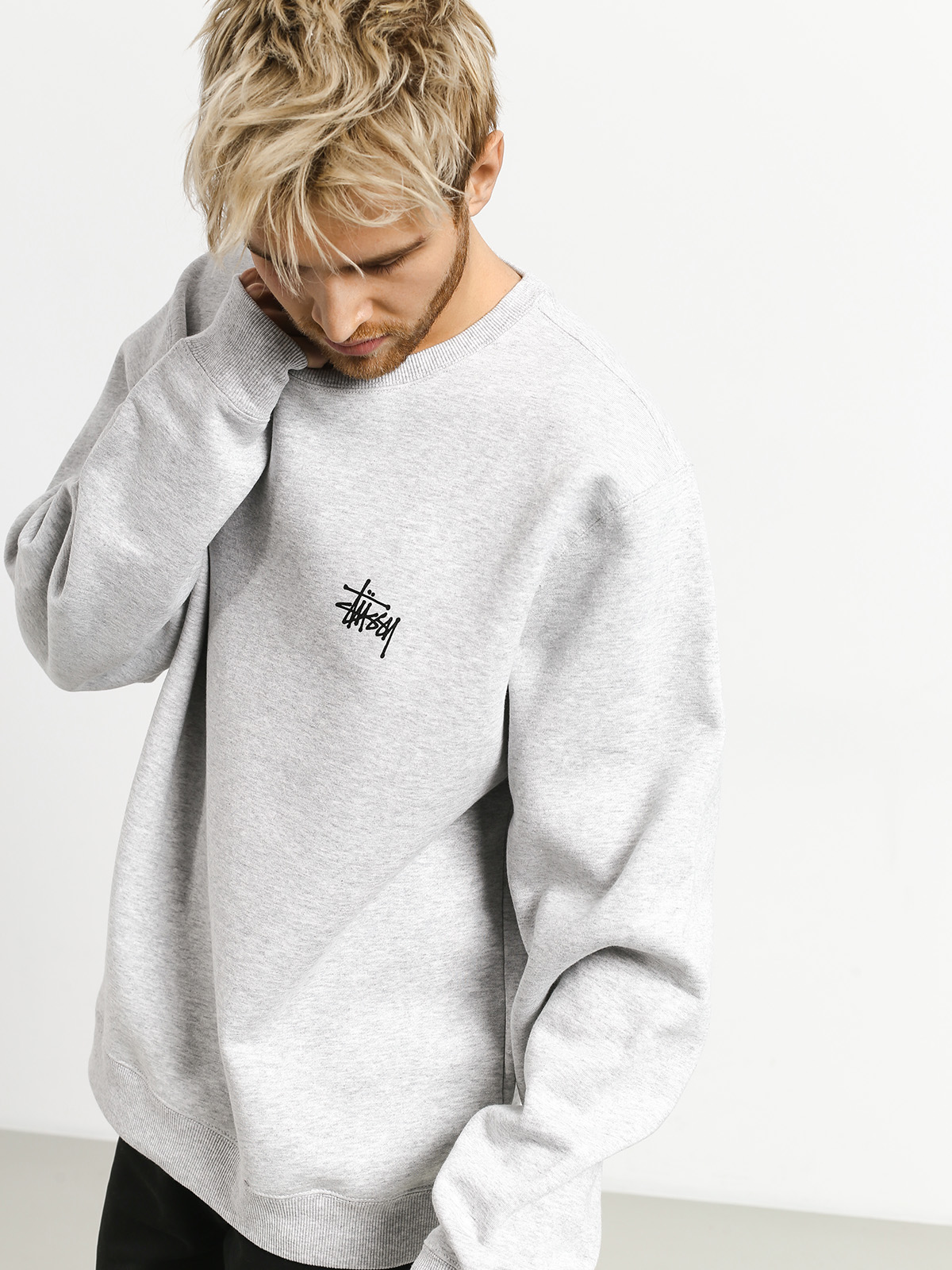 stussy basic crew sweat
