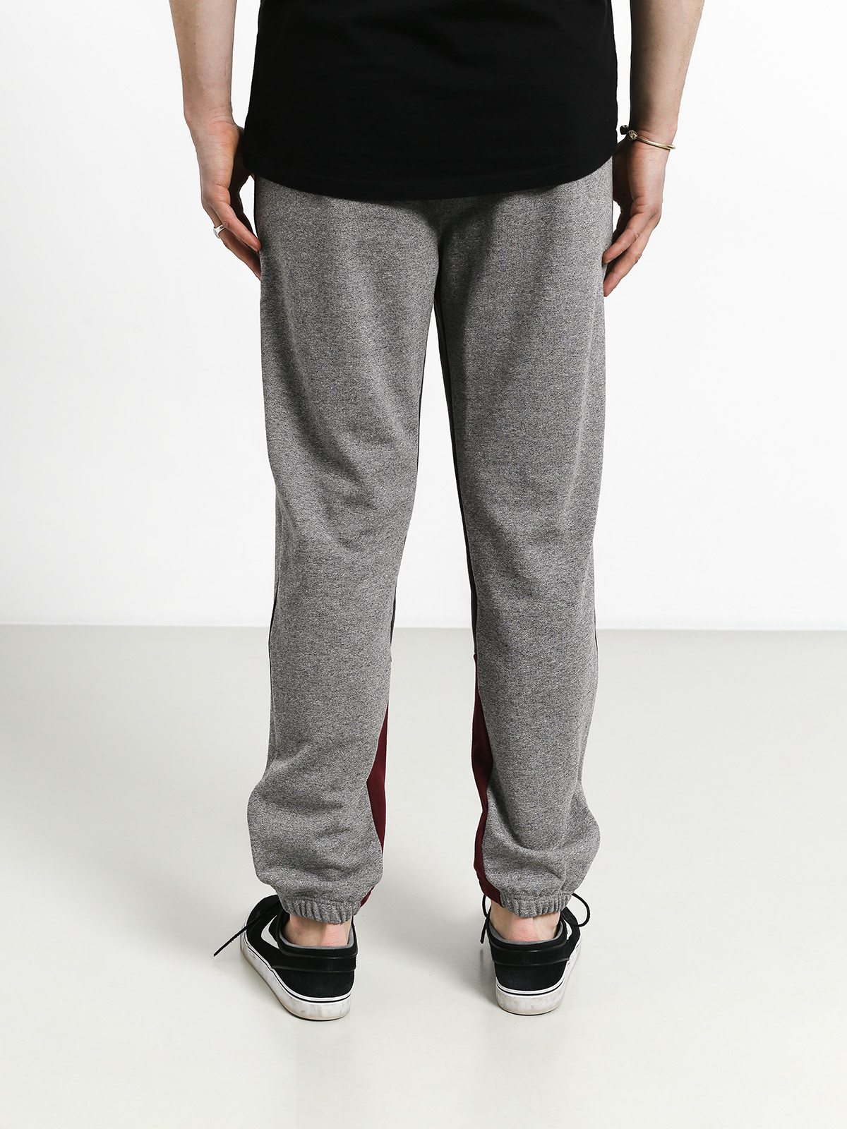 Diamond supply co sweatpants online