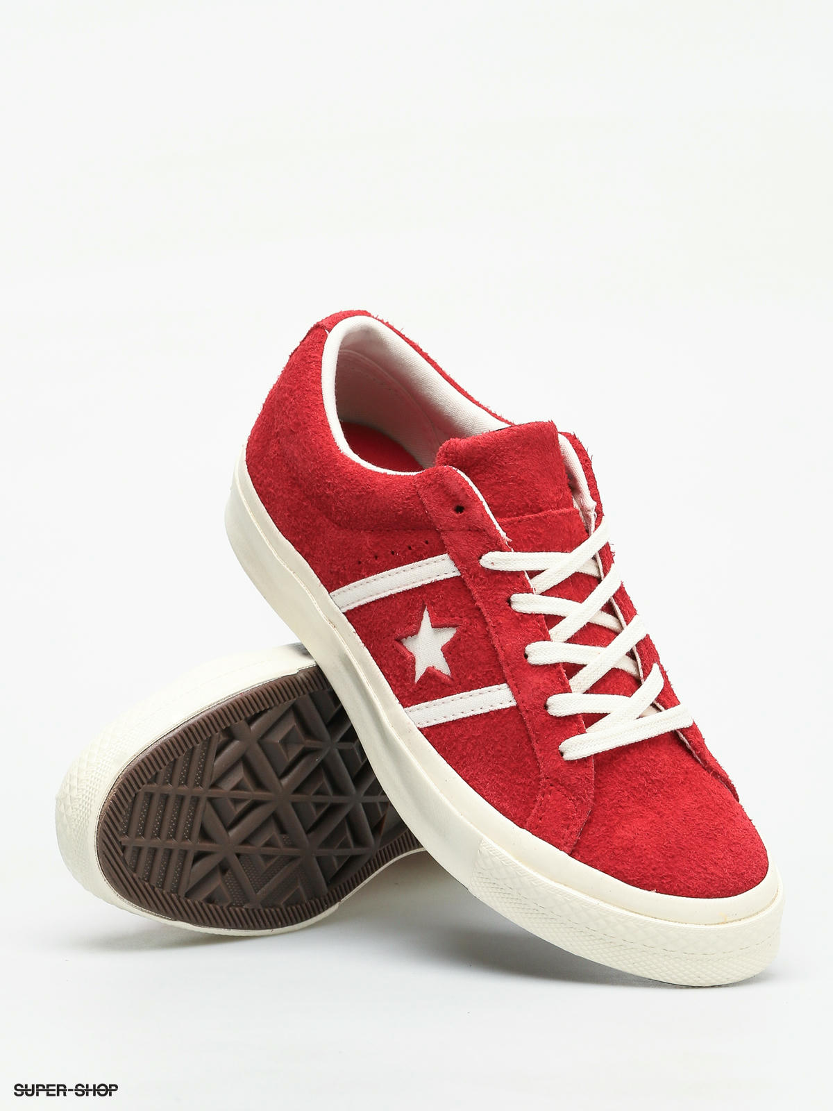 red converse star