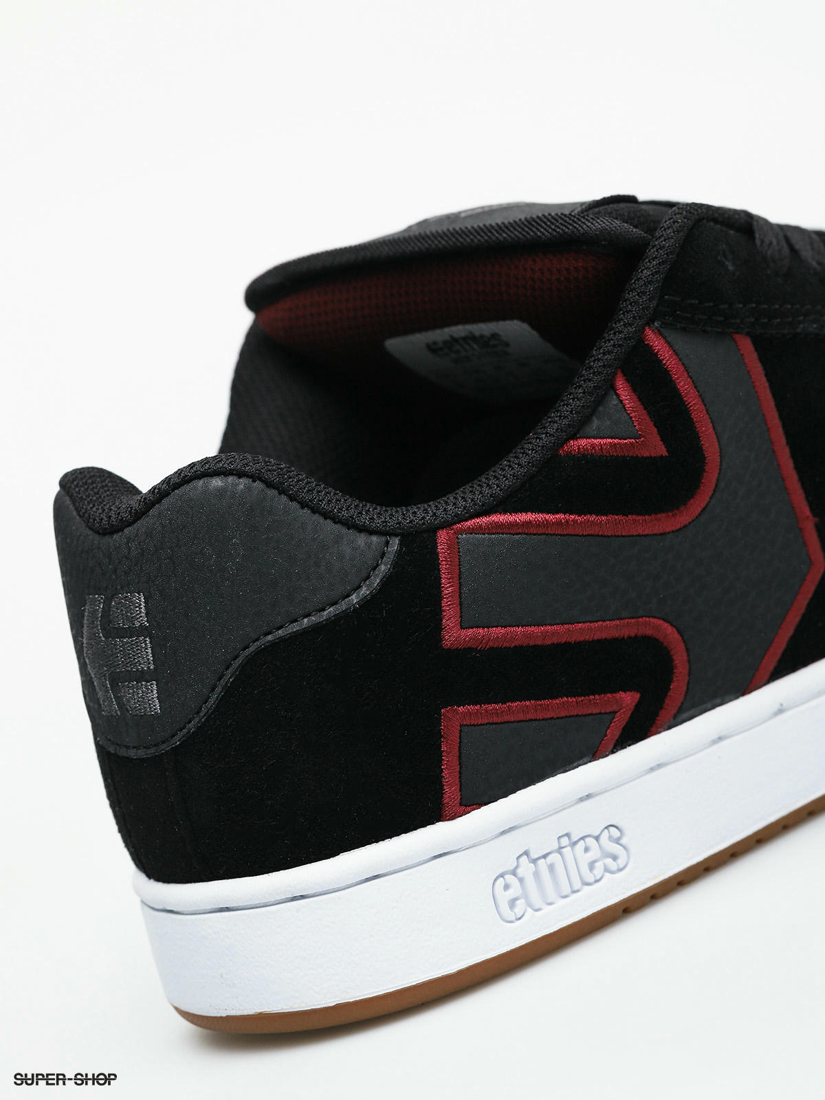 etnies fader