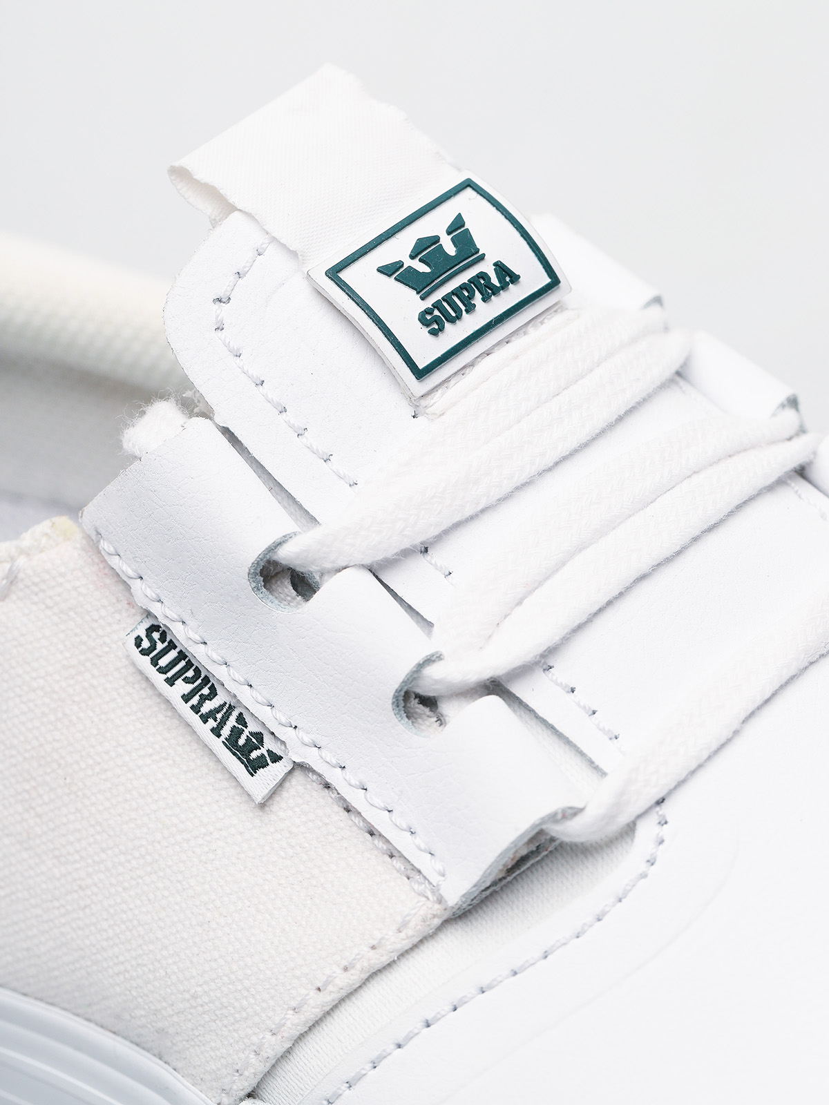 Supra Flow Shoes (white white/gum)