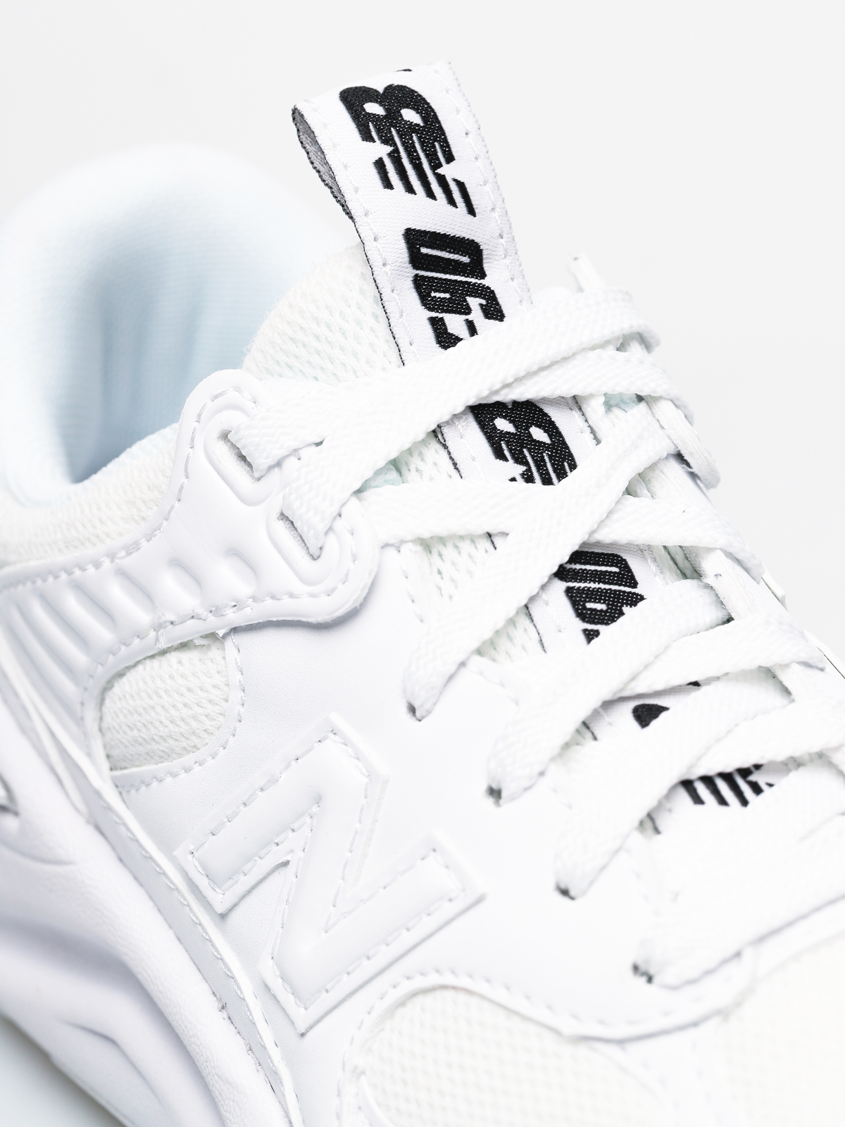 x90 new balance white