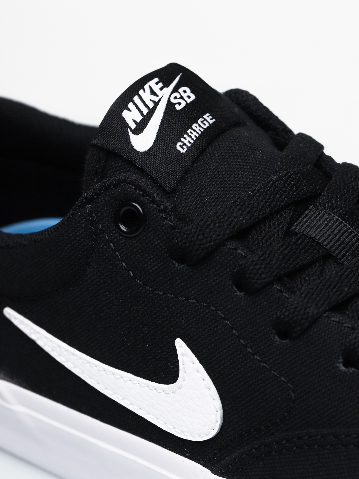 nike charge shoes