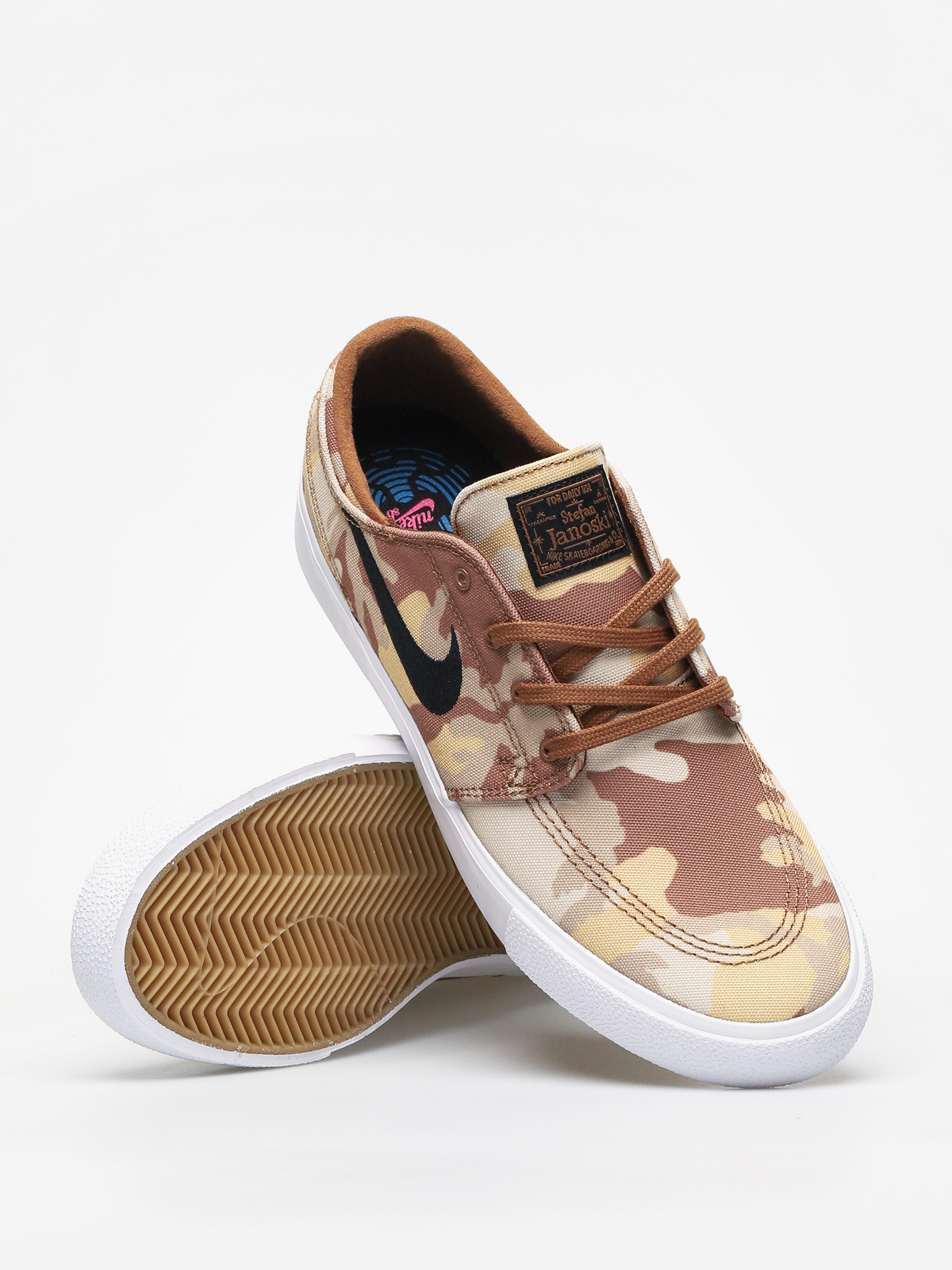 Nike SB Zoom Janoski Cnvs Rm Prm Shoes (parachute beige/black ale brown white)