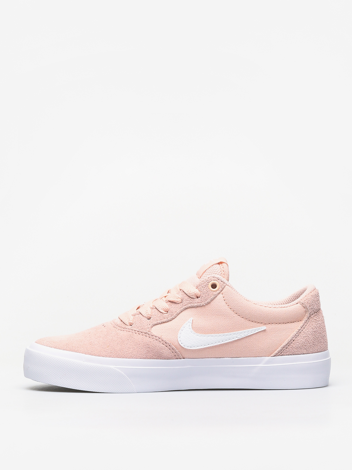 nike sb chron slr suede mix sneakers in white