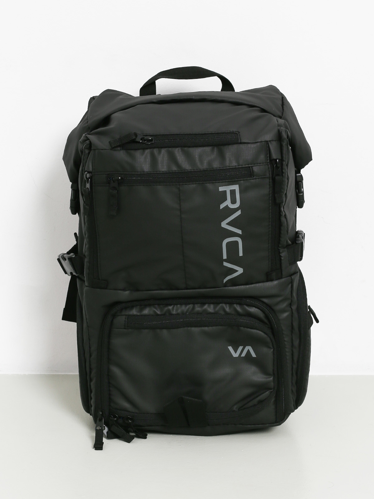 RVCA Zak Noyle Camera Bag Backpack (black)