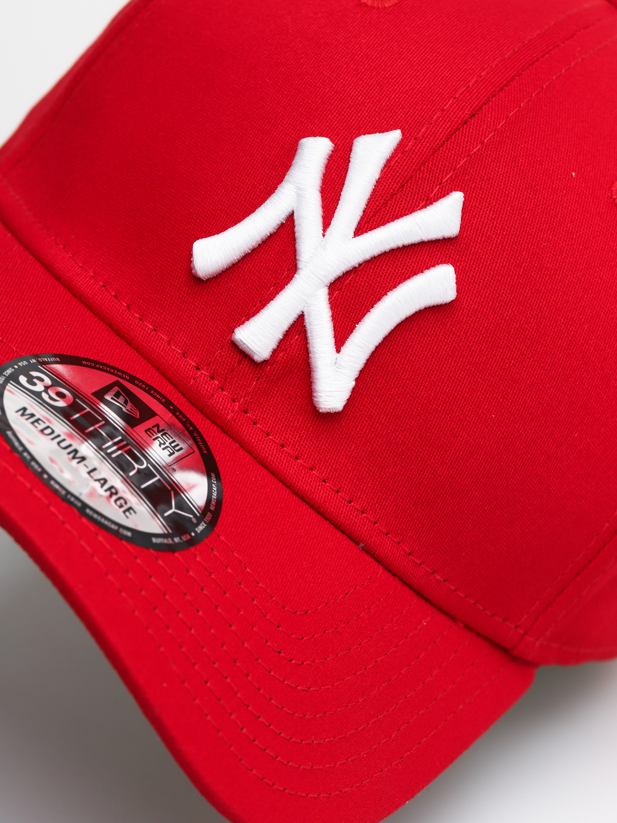 New Era 3930 League Basic New York Yankees ZD Cap (scarlet/optic white)