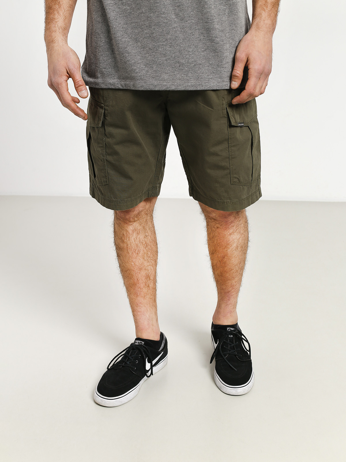 Volcom Miter II Cargo Shorts (dko)