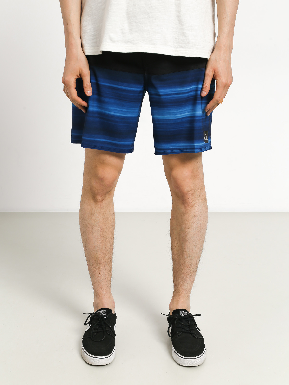 Weiterer Wassersport Quiksilver Highline Hold Down 18 Boardshorts Blau Sport 