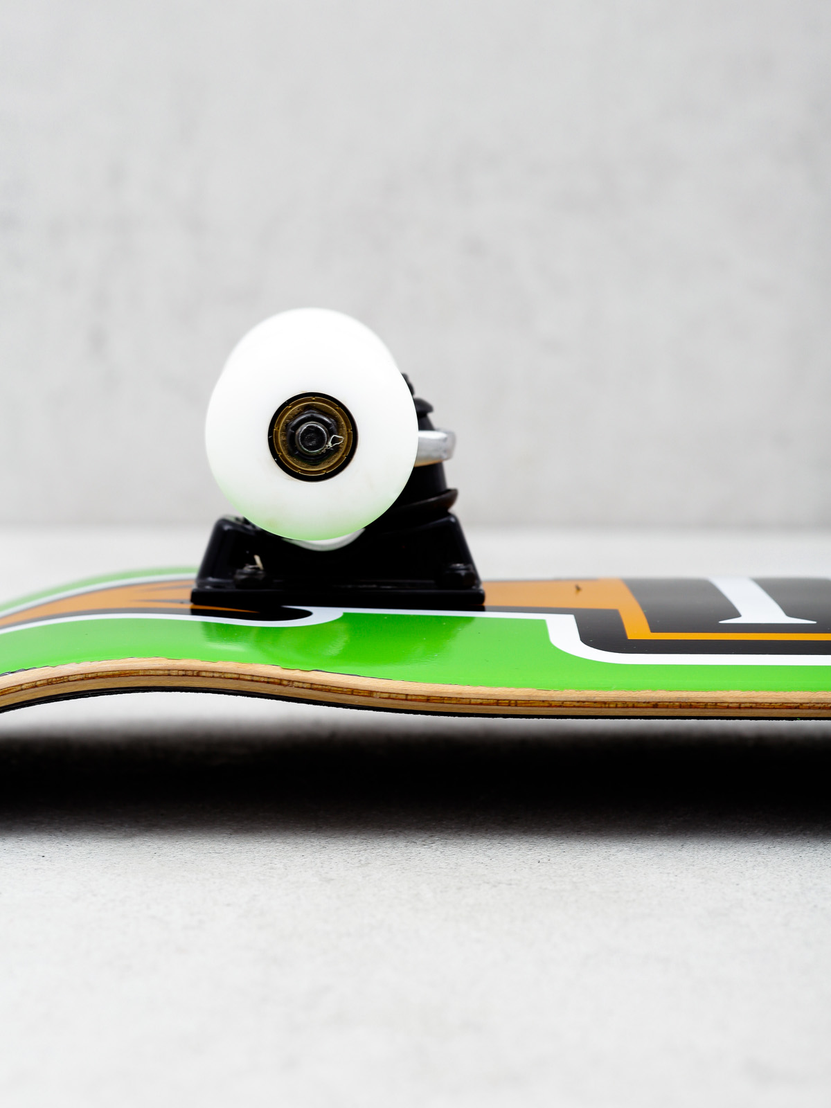 Stereo Yoshi Skateboard (light green)