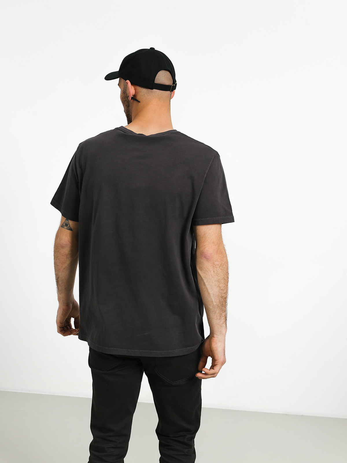 anthracite color shirt