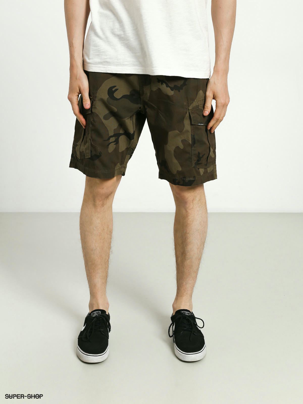 volcom miter ii cargo shorts