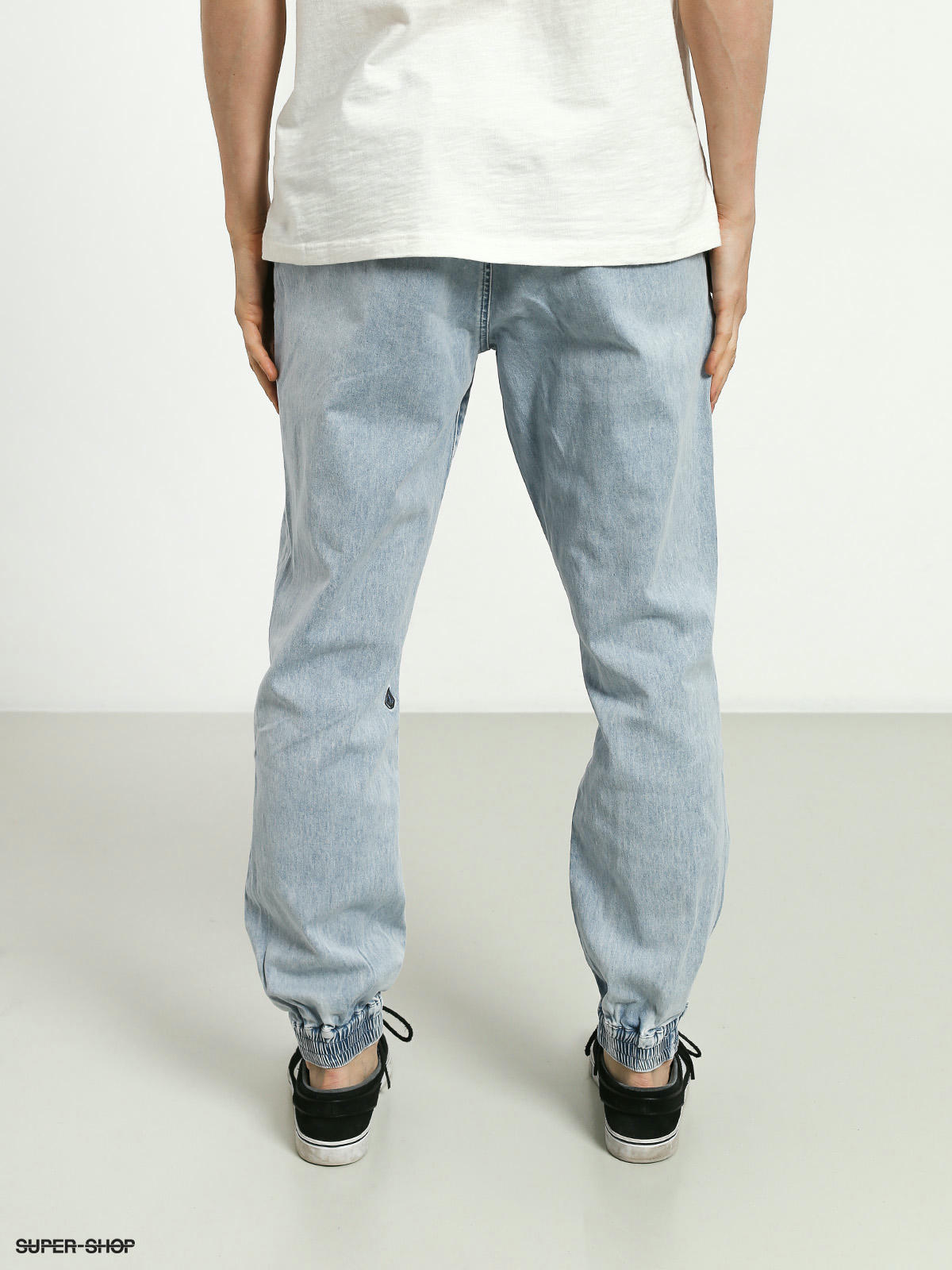 blue denim jogger jeans