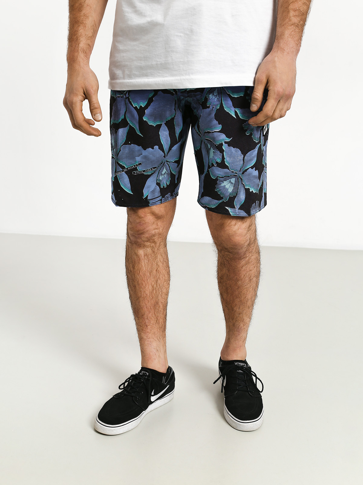 volcom fauna mod 20 boardshorts
