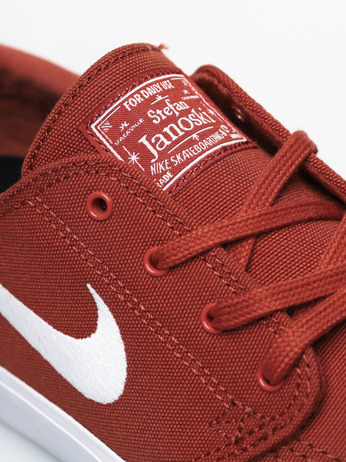 Nike SB Sb Zoom Janoski Cnvs Rm Shoes (dusty peach/white white black)