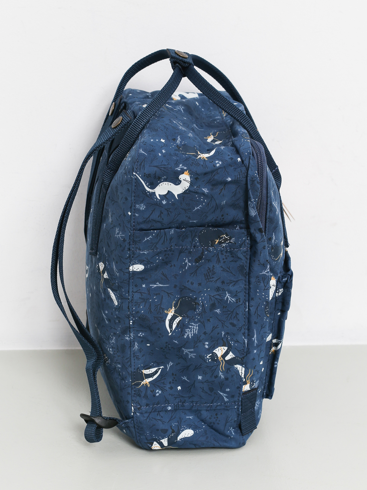 Fjallraven Kanken Art Backpack navy blue blue fable