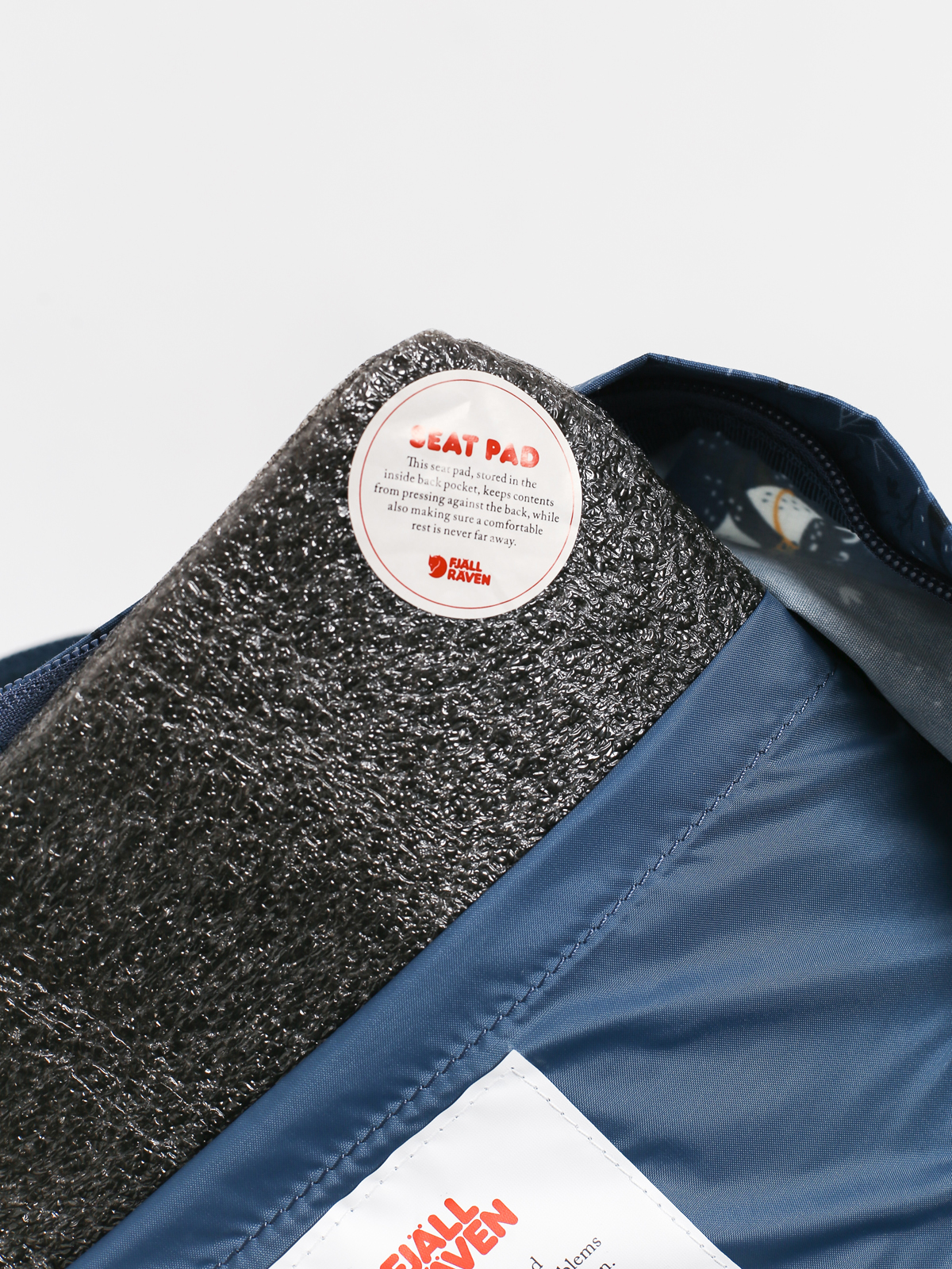 Fjallraven Kanken Art Backpack (blue fable)