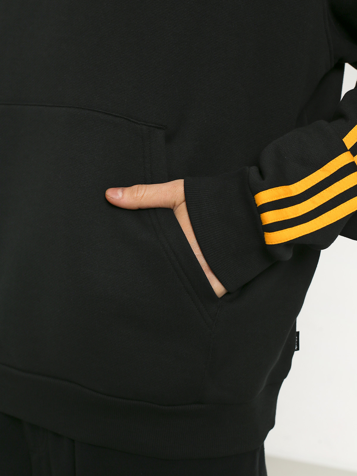 adidas Mini Shmoo HD Hoodie (black/active gold)