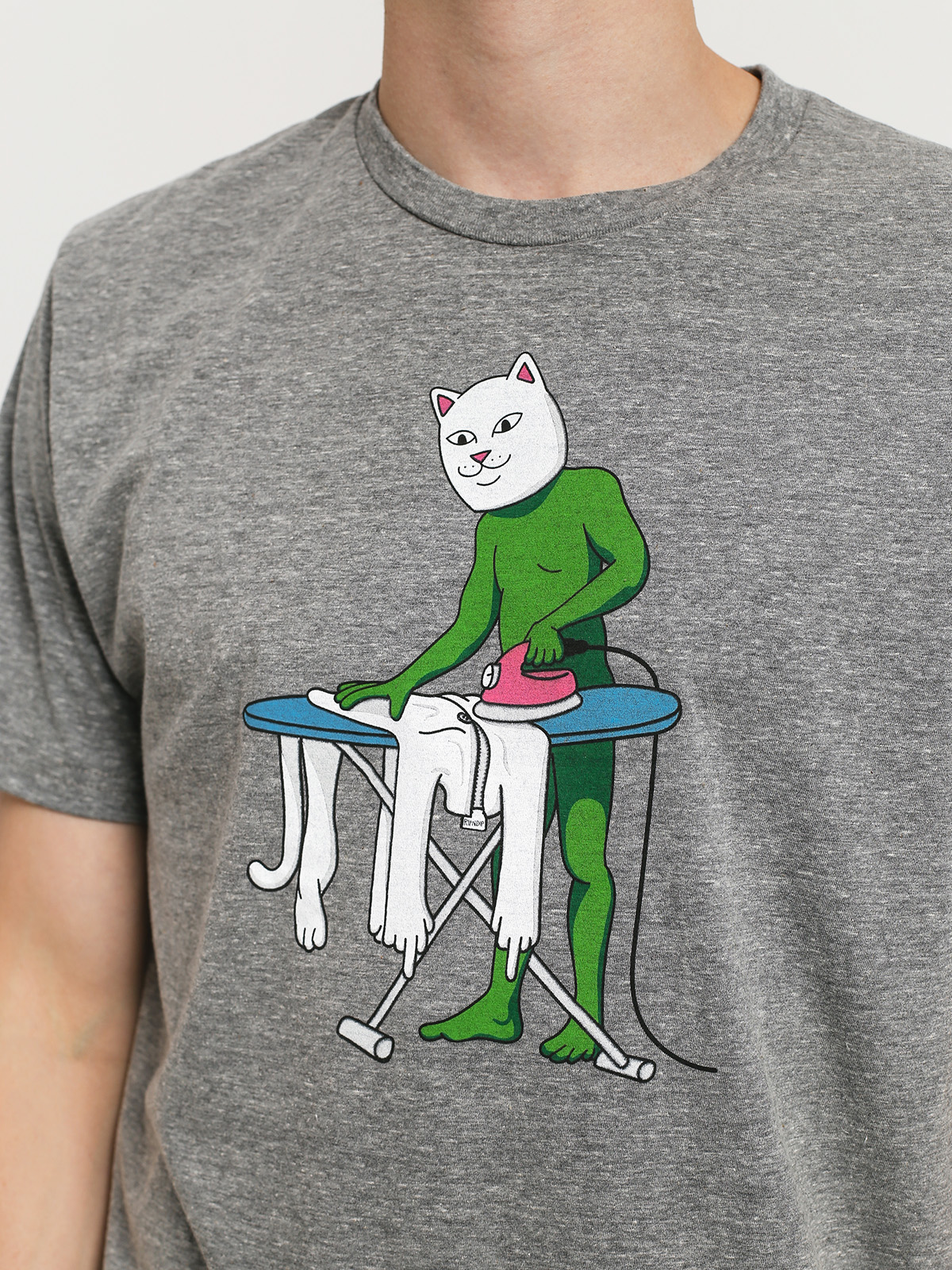 RipNDip Laundry Day T-shirt (ash heather)
