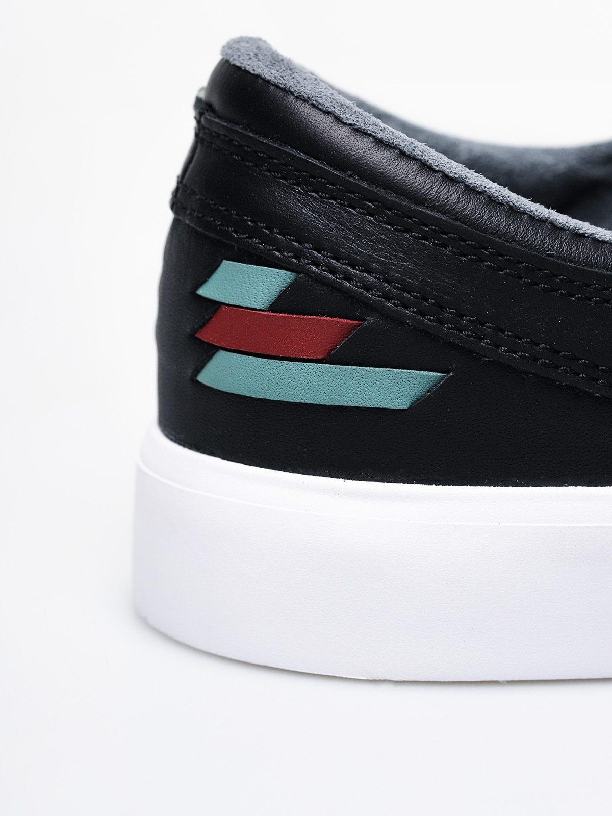 Nike SB Zoom Janoski Slip Rm Crafted Shoes (black/black bicoastal team red)