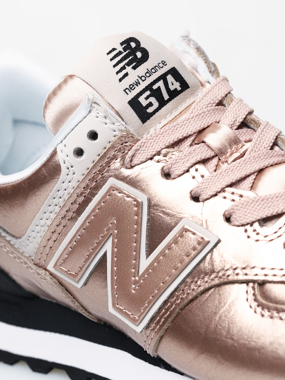 New Balance 574 Shoes Wmn (rose gold)