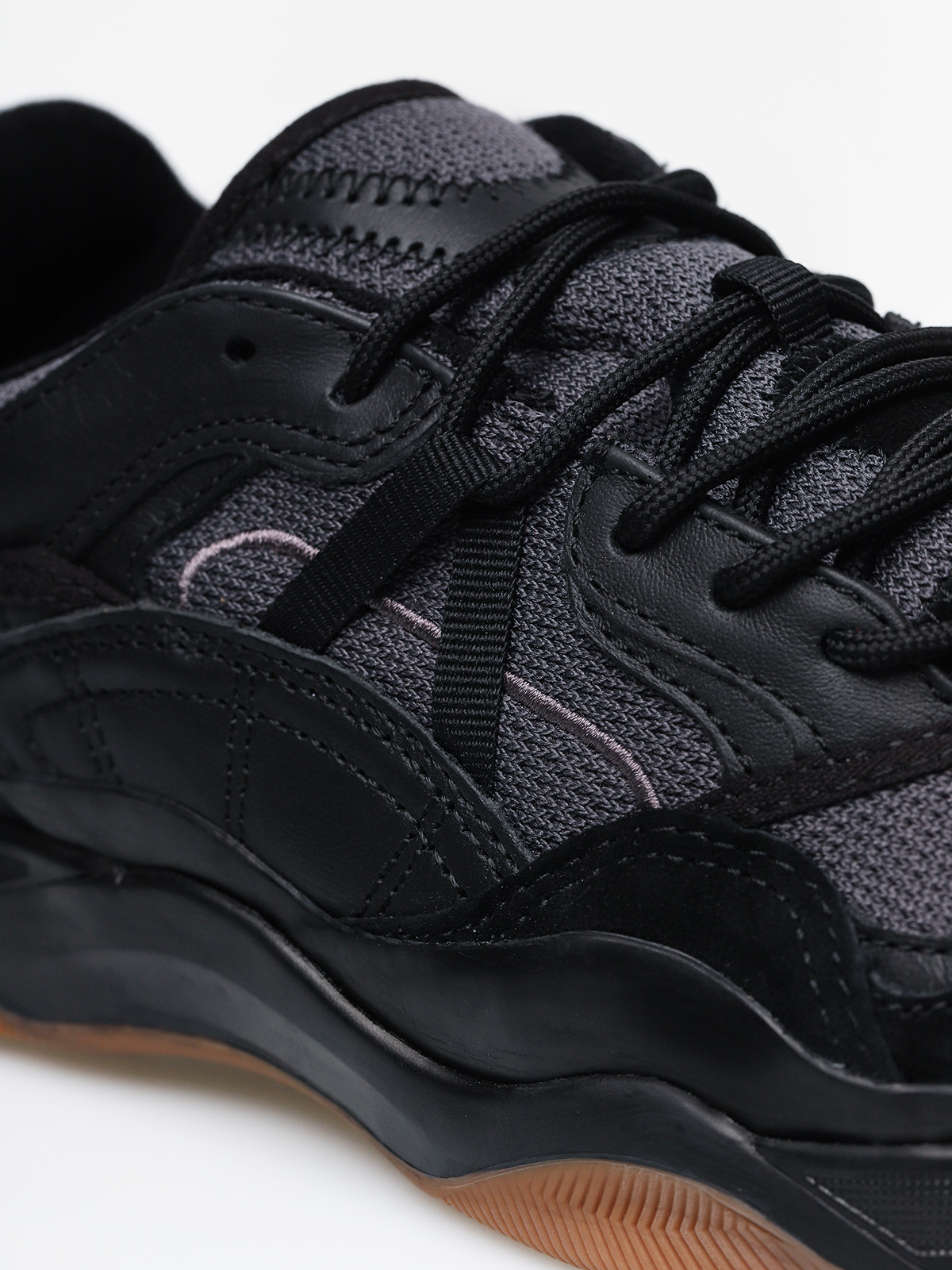 Vans Varix Wc Shoes (staple black/black)