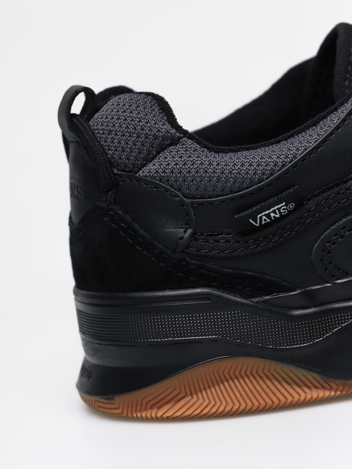 Vans Varix Wc Shoes (staple black/black)