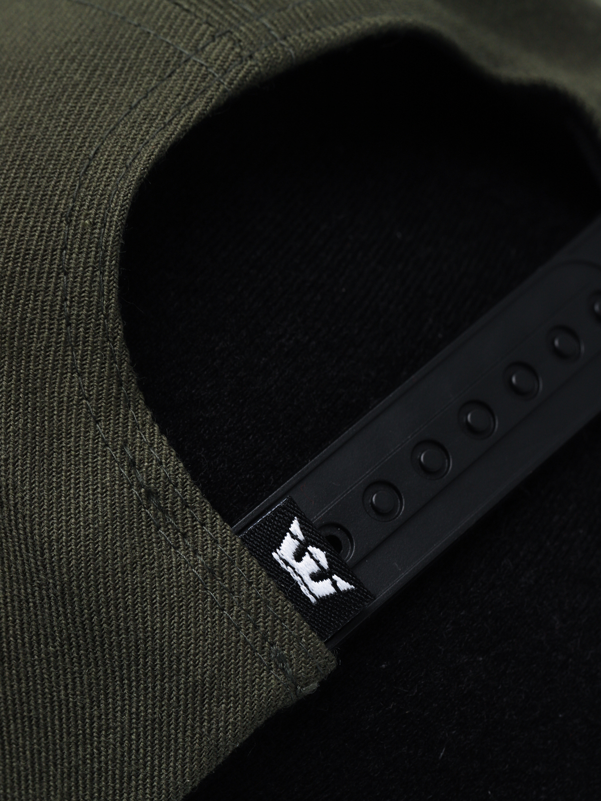 Supra Above II Snapback ZD Cap (olive)