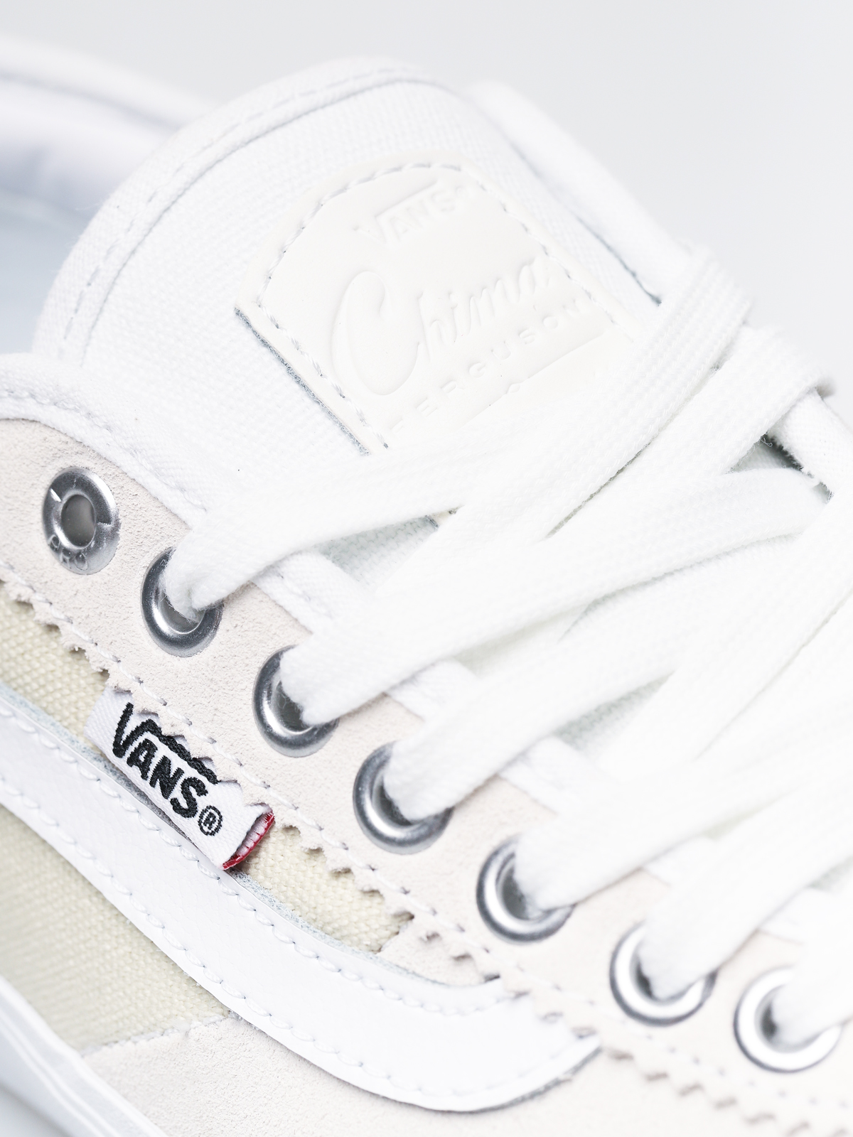 Vans Chima Pro 2 Shoes (white/white)