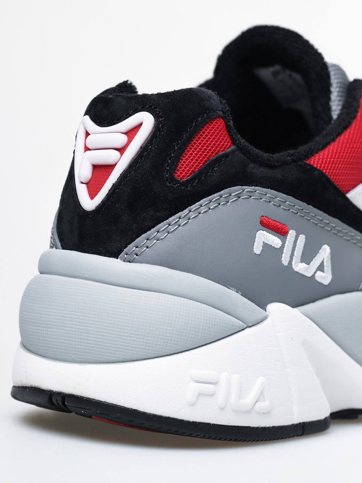 Fila V94M Low Shoes (black/white/fila red)
