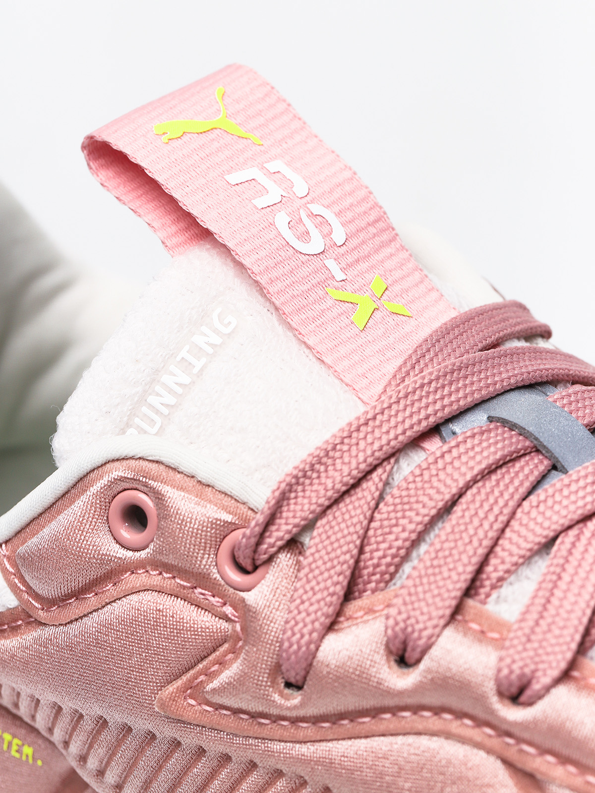 Puma RS X Softcase Shoes (bridal rose/pastel parchment)