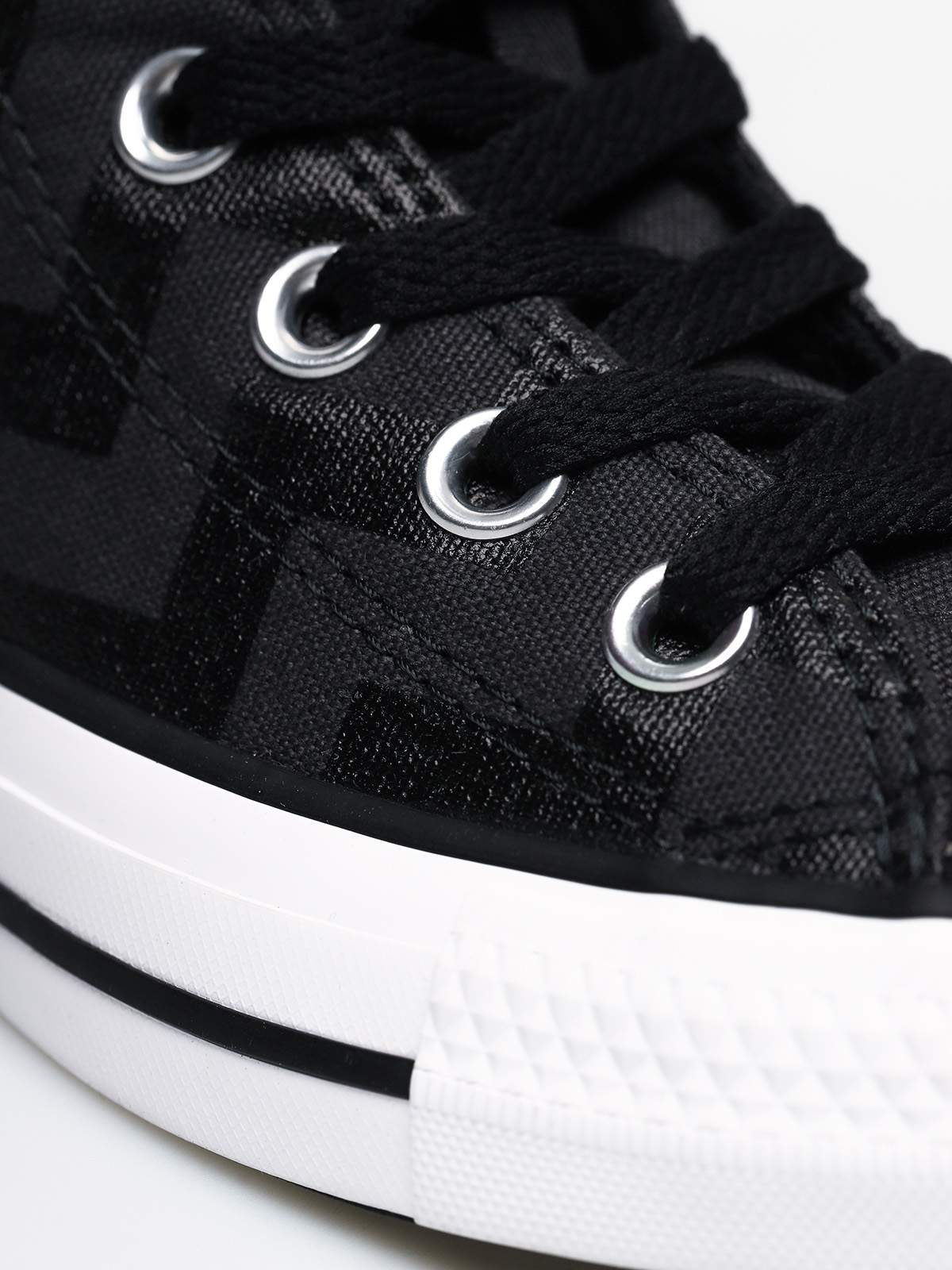 chuck taylor all star almost black