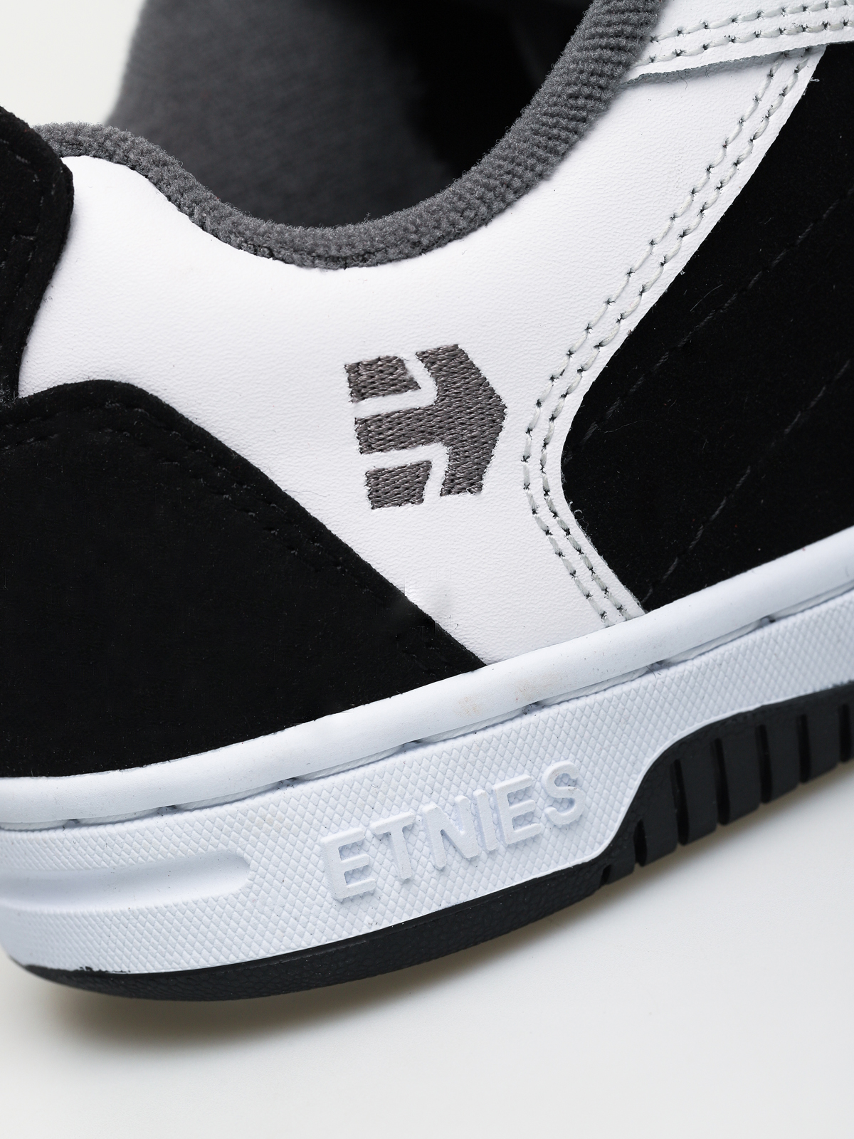 Etnies Czar Shoes (white/black/grey)