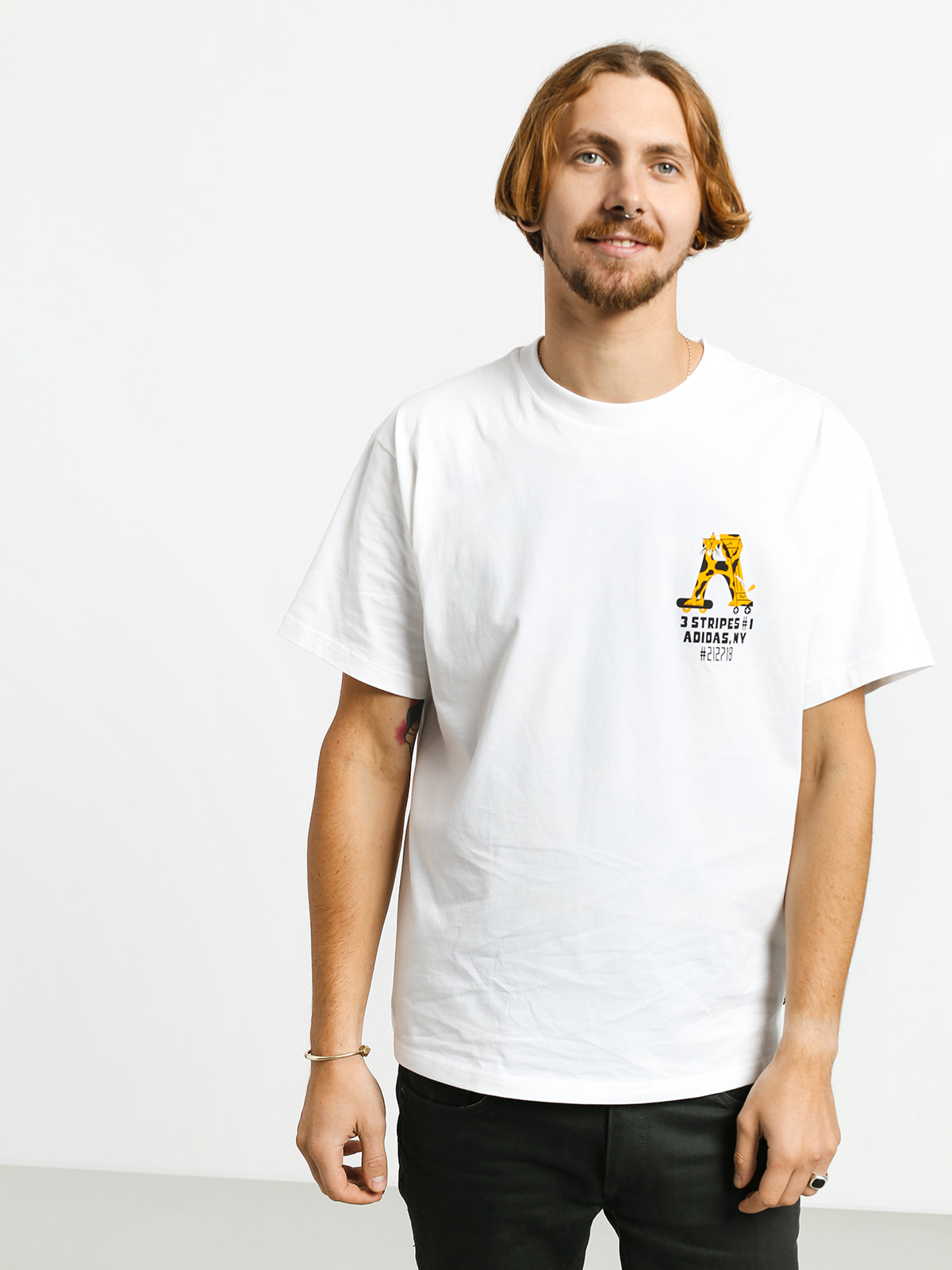 adidas Footforward T-shirt (white/black/active gold)