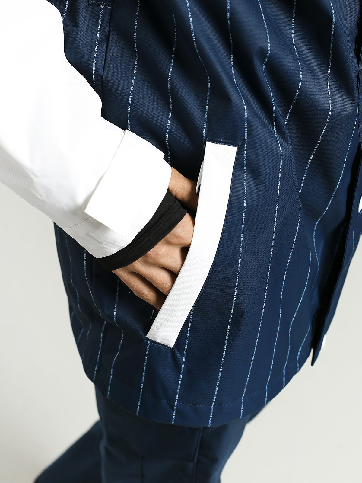 Mens DC Dcla Snowboard jacket (logo pin stripe)