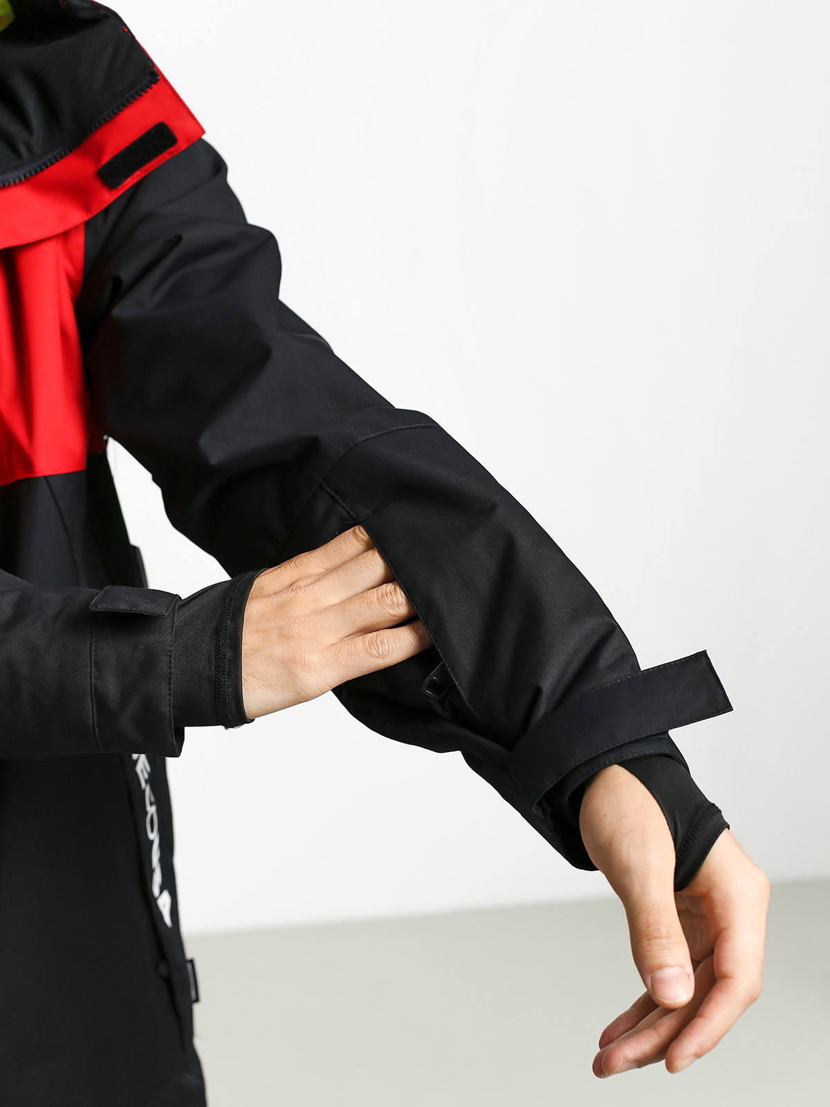 Mens DC Defy Snowboard jacket (racing red)