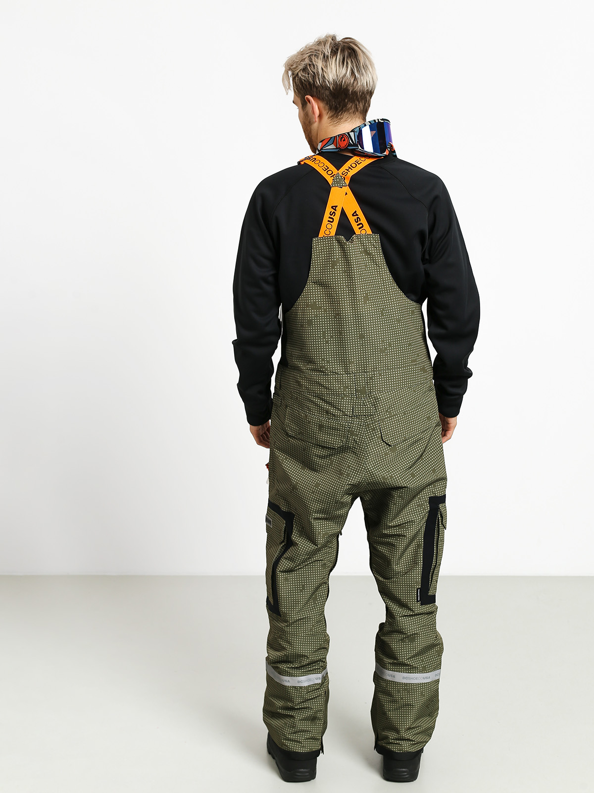Mens DC Revival Bib Snowboard pants (desert night camo)