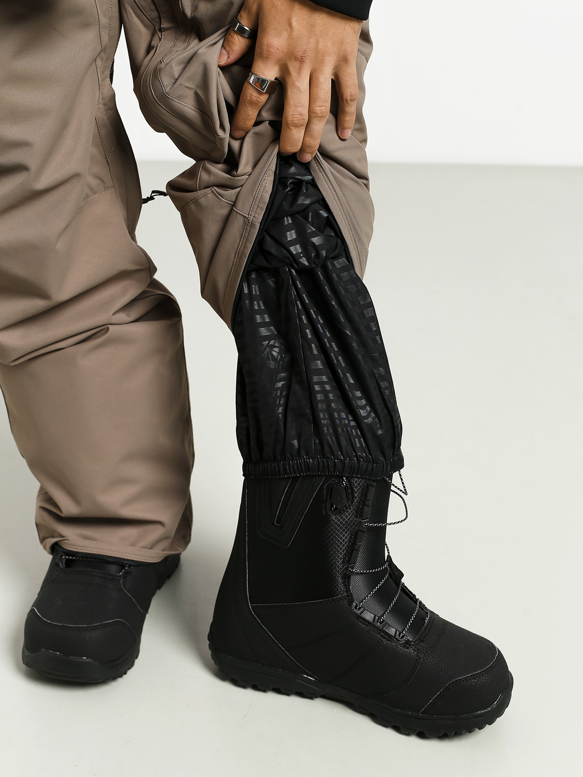 Mens Volcom Ventral Snowboard pants (tek)