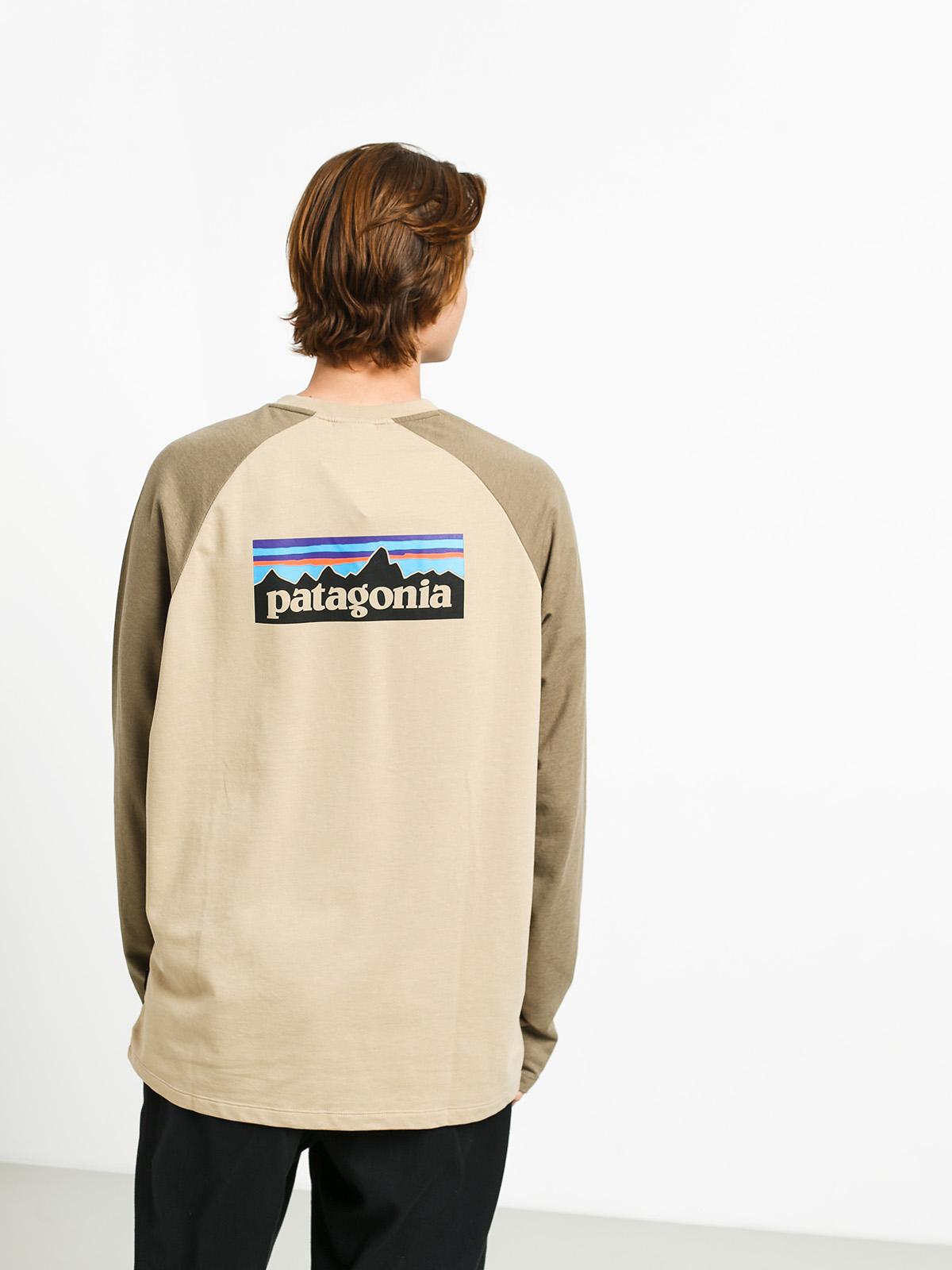 Patagonia P6 Logo Lw Sweatshirt (el cap khaki)