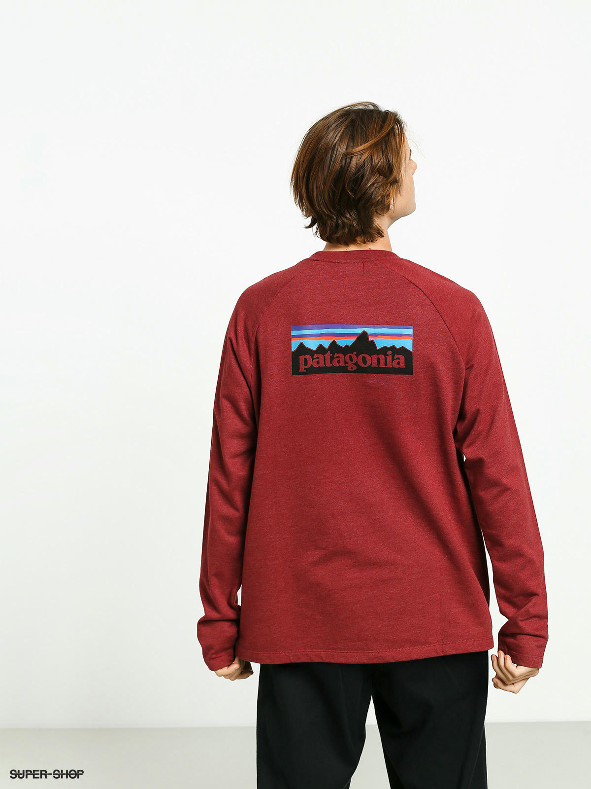 red patagonia sweatshirt