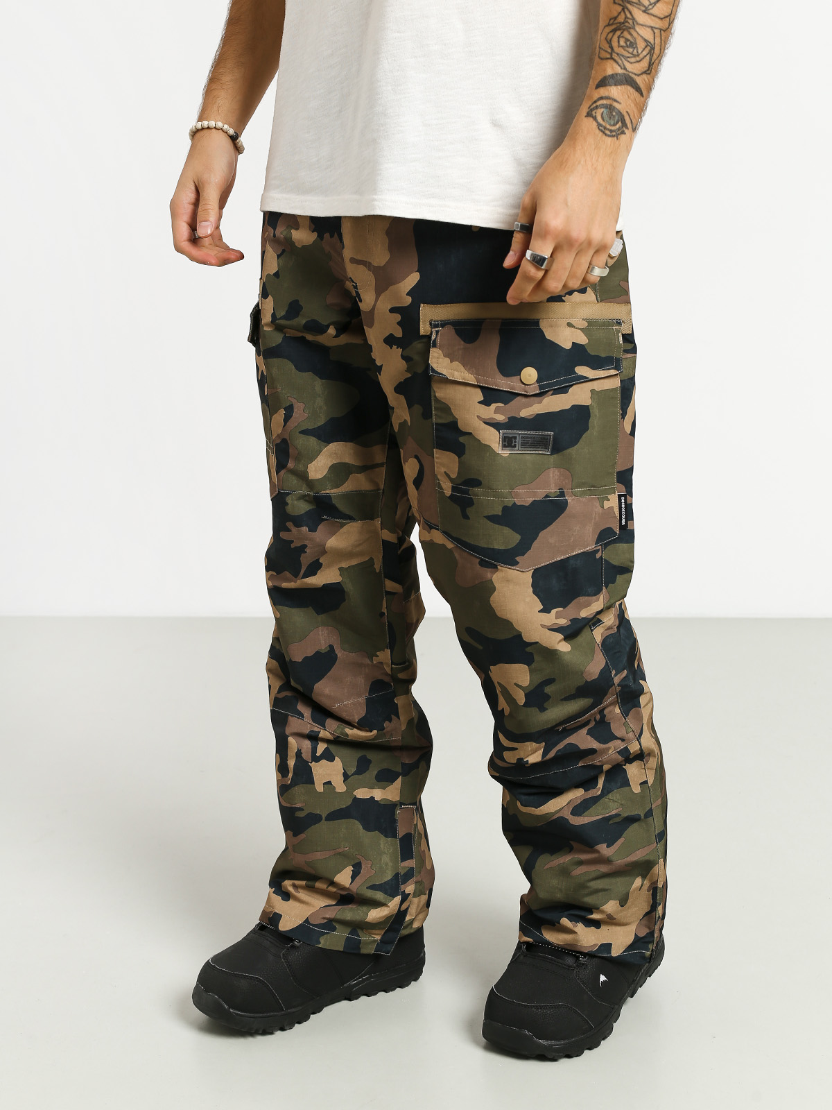 Mens DC Code Snowboard pants (mns vintage camo)