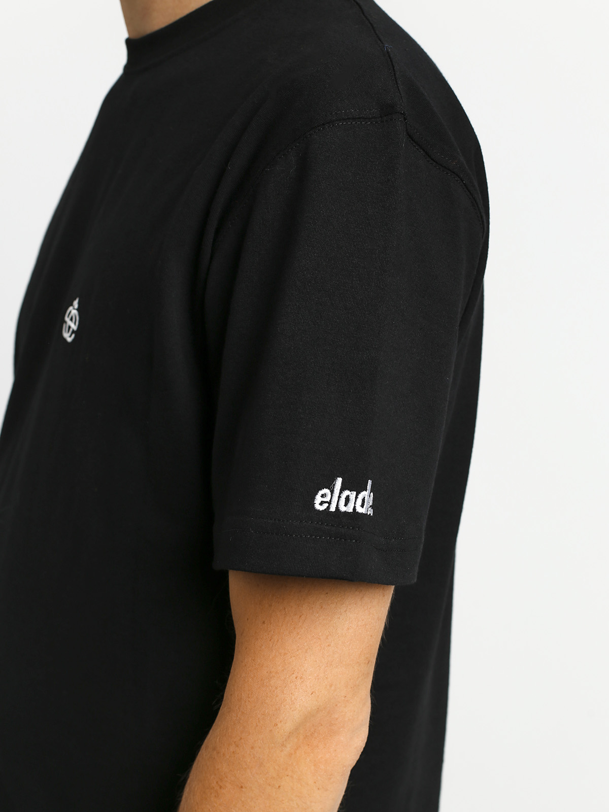 Elade Icon Mini Logo T-shirt (black)