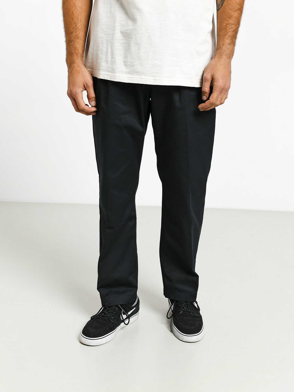 Nike SB Dry Pull On Chino Pants (black)