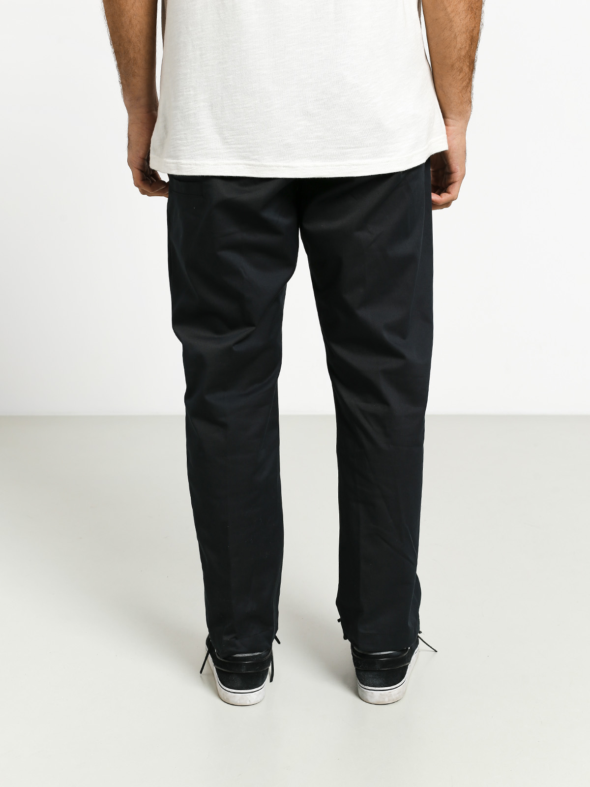 Nike SB Dry Pull On Chino Pants (black)